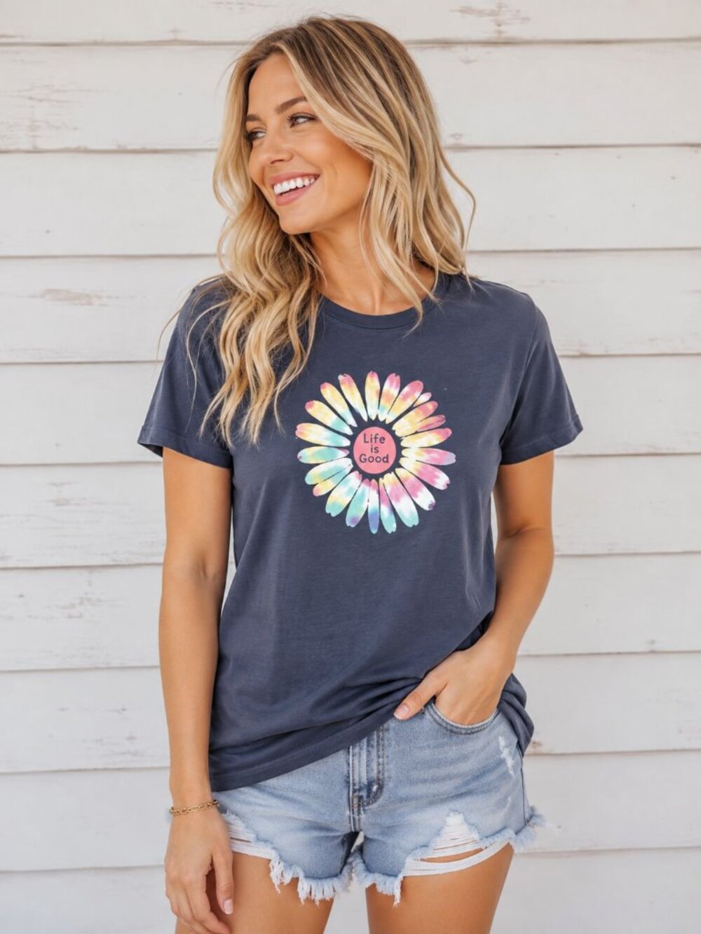 Life is Good Tie Dye Daisy Graphic T-Shirt Women M Gray Boho Coastal Casual